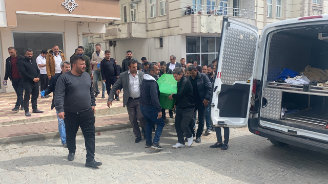 Depremde eşini ve 2 çocuğunu kaybeden baba, hayatta kalan kızını vurup intihar etti