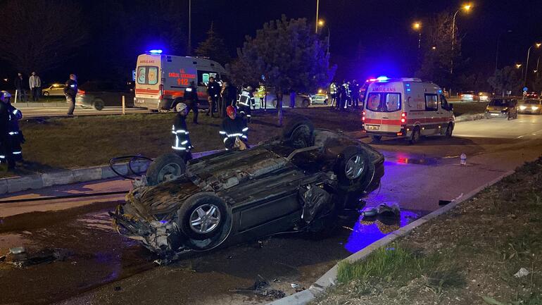 Aynı yöne giden otomobiller çarpıştı: 1 ölü, 6 yaralı