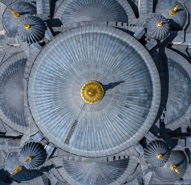 Restorasyonu tamamlandı, Sultanahmet Camii ibadete açılıyor! Son hali havadan görüntülendi