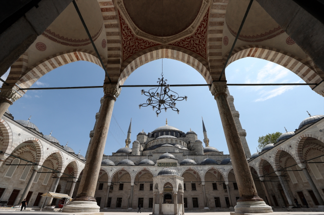 Restorasyonu tamamlandı, Sultanahmet Camii ibadete açılıyor! Son hali havadan görüntülendi