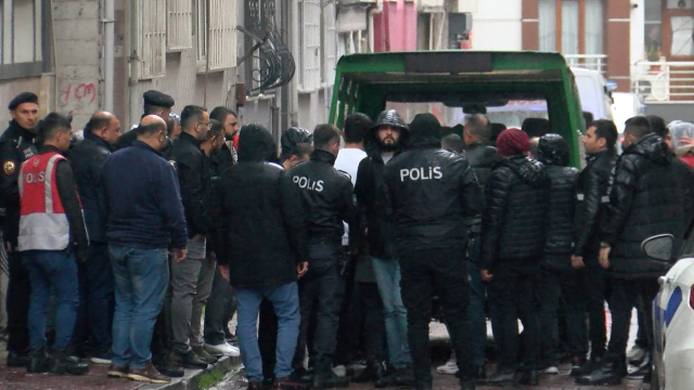 İstanbul'da korkunç olay! Konuşmak için kapısına gelen husumetlisini katletti