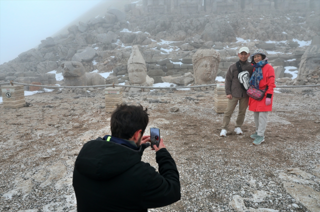 Depremin yıkıp geçtiği Adıyaman'a ilk turist kafilesi geldi!