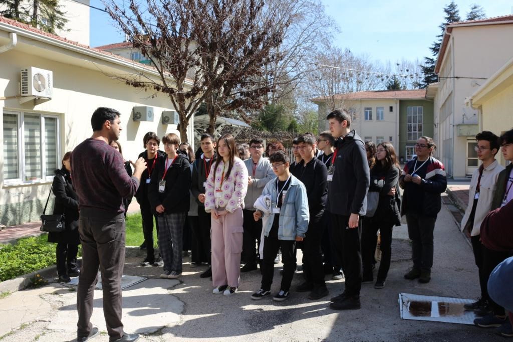 Lise öğrencilerinden ‘DSİ 3. Bölge Laboratuvarlarına’ teknik gezi