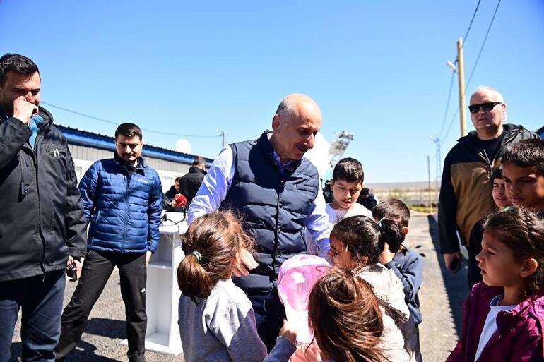 Karaismailoğlu: Depremden etkilenen illeri yeniden bayındır kılmak için gece gündüz çalışıyoruz