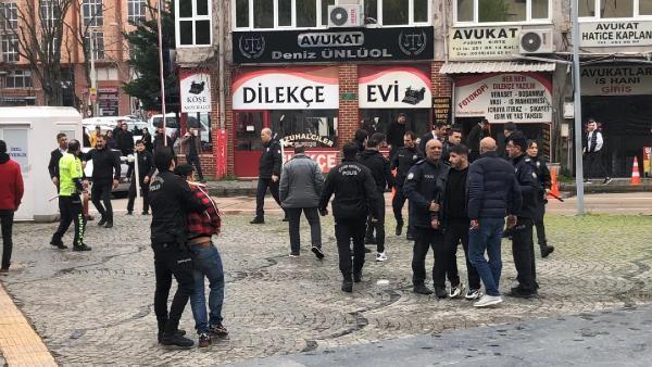 Adliye önünde kıyamet koptu! Duruşmadan çıkıp birbirlerine girdiler