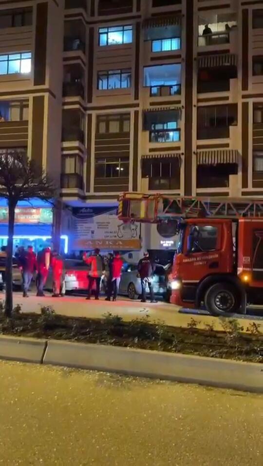 Ankara'da 7 katlı apartmanın 3'üncü katında patlama; 1 yaralı