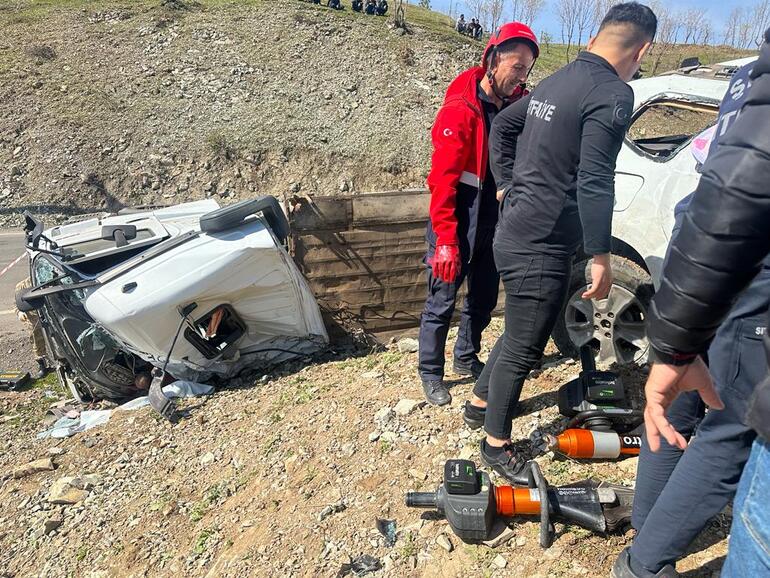 Şırnak’ta TIR ile otomobil çarpıştı: 3 ölü