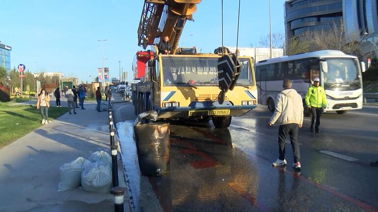 Maltepe'de vinç yangını: D-100 Karayolu'nda trafik yoğunluğu oluştu