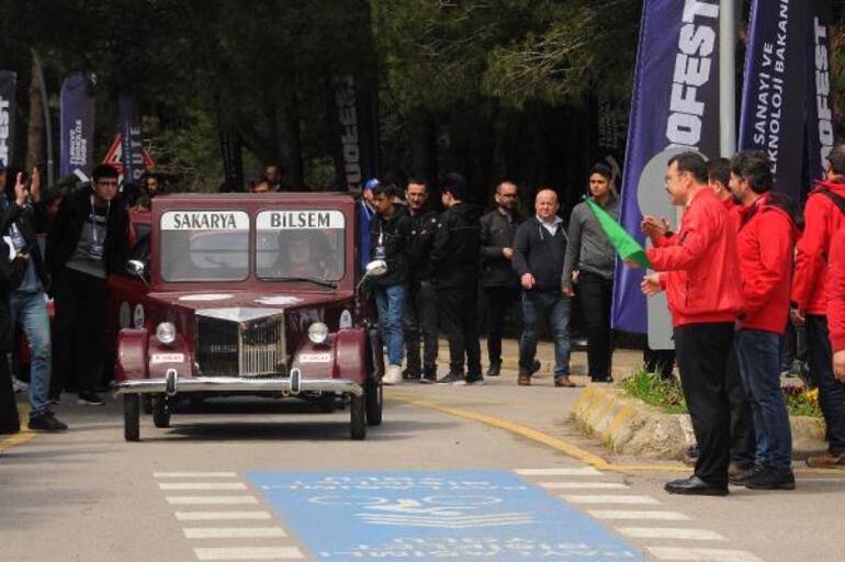 Bakan Varank: Gençlerimize kabiliyetlerini geliştirme şansı veriyoruz