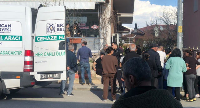 Erzincan'da genç öğretmen, ailesiyle yaşadığı evde iple asılmış halde bulundu