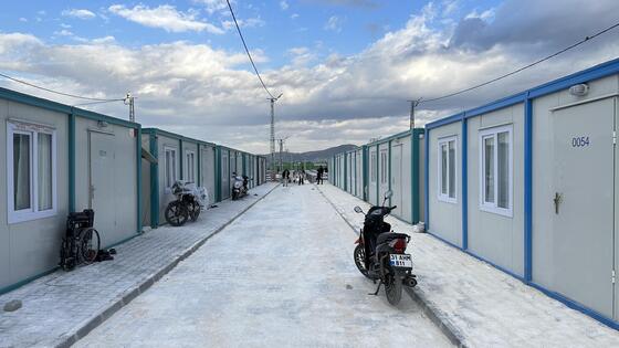 Depremzedeler Hatay'daki Konya Konteyner Kentin ilk etabına yerleşmeye başladı