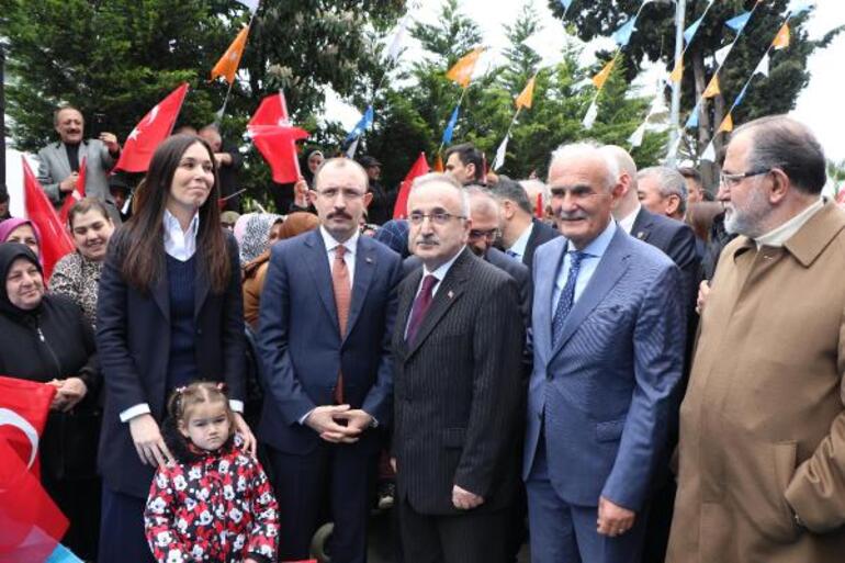 Bakan Muş: Türkiye'ye giydirilmek istenen bu deli gömleğini yırtıp atacağız