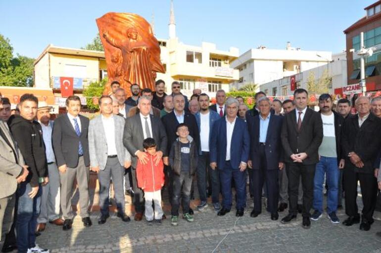 Bakan Çavuşoğlu: Bayramda depremzedeleri yalnız bırakmamak gerekiyor