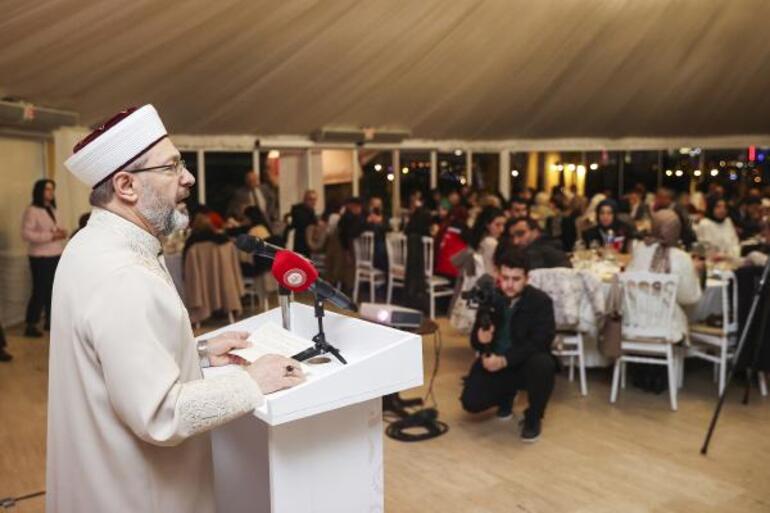 Diyanet İşleri Başkanı Ali Erbaş, İstanbul'da şehit yakınları ve gazilerle iftarda buluştu