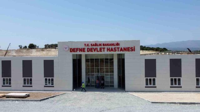 Temel atımı gündem olan Defne Devlet Hastanesi, açılış için gün sayıyor