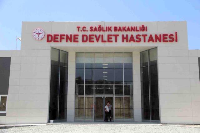 Temel atımı gündem olan Defne Devlet Hastanesi, açılış için gün sayıyor