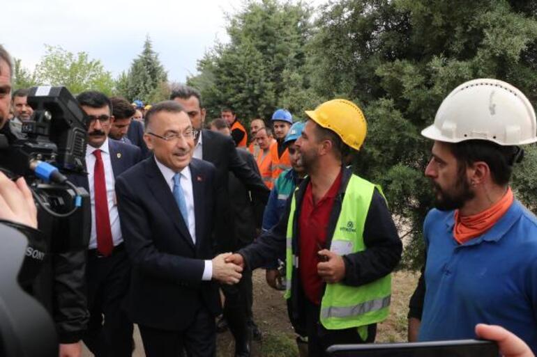 Fuat Oktay: Burunlarının diplerini göremeyecek kadar makam mevki peşine düşmüş durumdalar