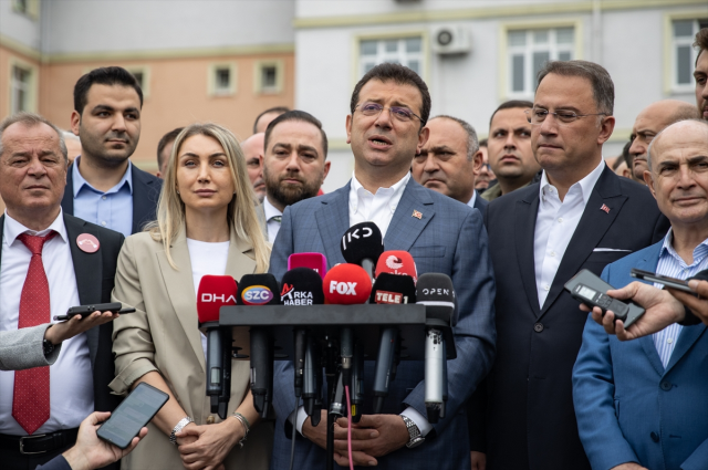 Oy kullanan İmamoğlu, gözdağı verdi: Karşılaştığımız iftiraların peşini bırakmayacağım