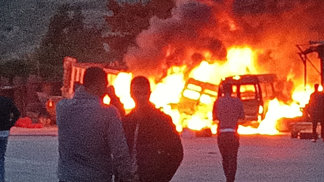 Hatay'da kamyonun kalabalığın arasına dalarak 6 kişinin ölümüne neden olduğu kazadan ilk görüntüler