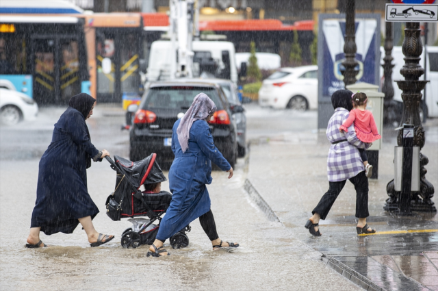 Meteoroloji uyardı: Sağanak yağışlar hafta başına kadar devam edecek