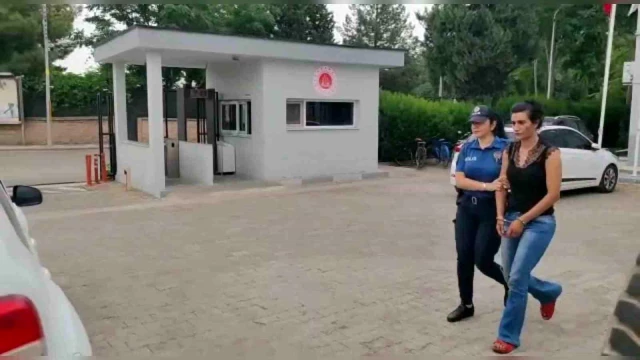 Polisin 2 yıl önce ipten aldığı kadın uyuşturucudan tutuklandı