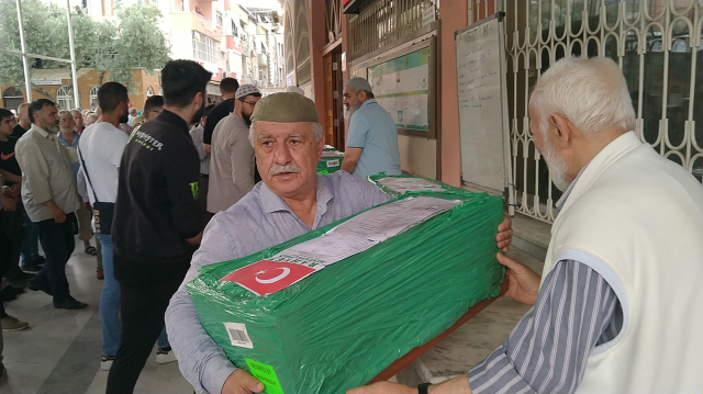 Türk çiftin Fransa'da dünyaya getirdiği dördüz bebekler sadece 1 saat hayatta kalabildi