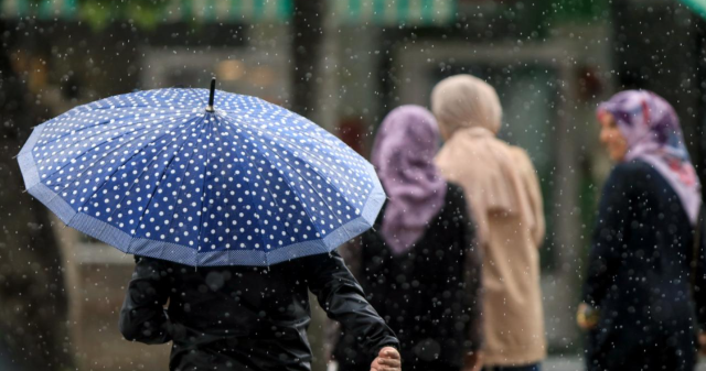 2 kentte can alan şiddetli yağış, yurt genelinde etkisini sürdürüyor! Meteoroloji'den 14 ile sarı, 2 ile turuncu uyarı var