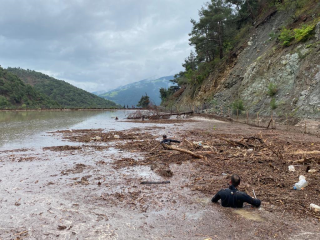 2 kentte can alan şiddetli yağış, yurt genelinde etkisini sürdürüyor! Meteoroloji'den 14 ile sarı, 2 ile turuncu uyarı var