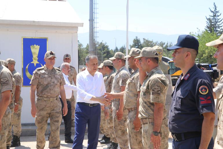 Bakan Yerlikaya: İslahiye'de 20 bin 184 konutun ihalesi yapıldı