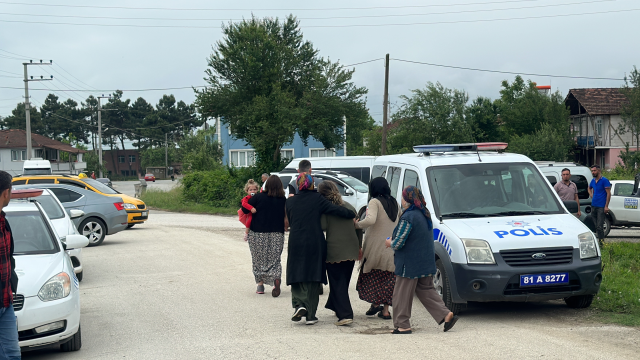 Tehditler savurup kendisine bıçak çeken oğlunu, pompalı tüfekle öldürdü