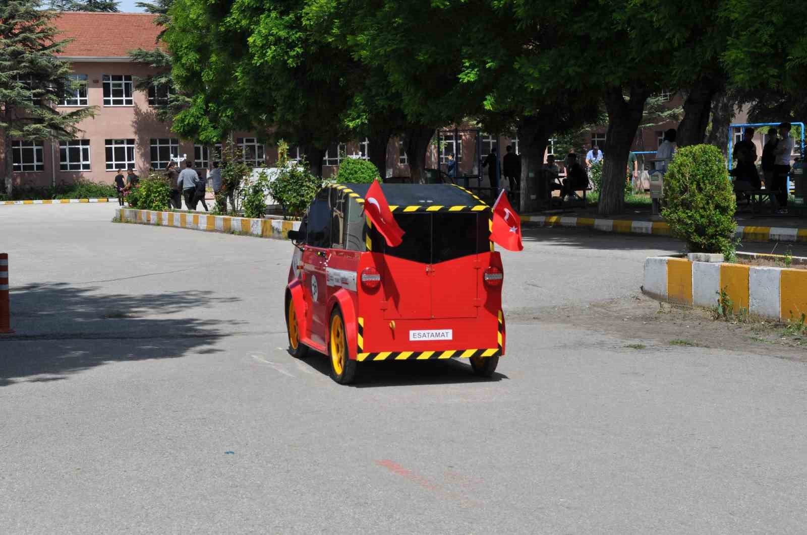 (ÖZEL) Geliştirdikleri elektrikli otomobil ile TEKNOFEST’te birincilik hedefliyorlar