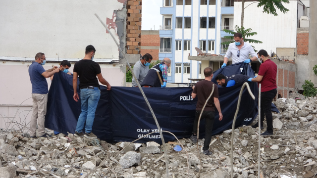 Adıyaman'da depremde kaybolan genç kızın cesedi enkaz altında bulundu