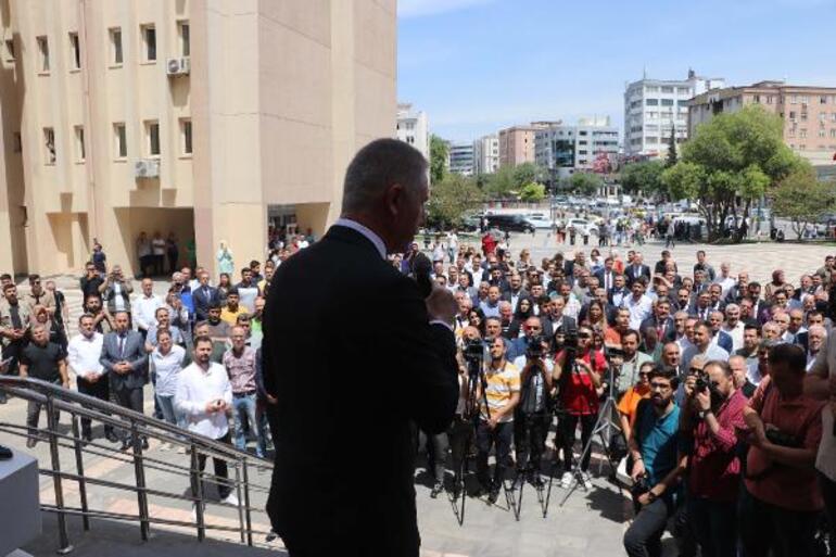 İstanbul Valiliği'ne atanan Davut Gül, Gaziantep'ten ayrıldı