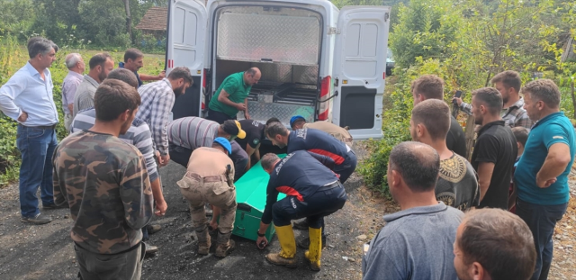 Sel ve heyelan Karadeniz'i esir aldı! Bakan Yerlikaya ve Tunç felaketi yaşayan Bartın'a doğru yola çıktı