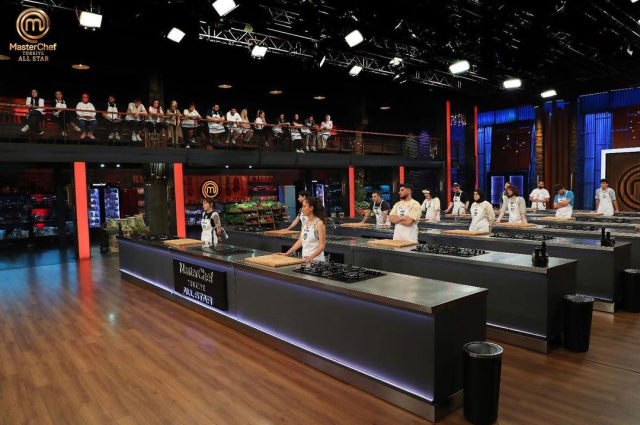 MasterChef All Star'da ana kadroya giren son yarışmacı Tolga oldu