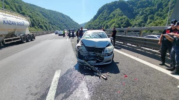 Bolu'da zincirleme kaza! 18 araç birbirine girdi, ortalık savaş alanına döndü