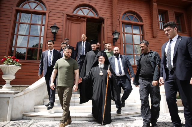 Zelenski, İstanbul turunda! Fener Rum Patrikhanesi'ni ziyaret etti, Bartholomeos ile özel görüşme yaptı