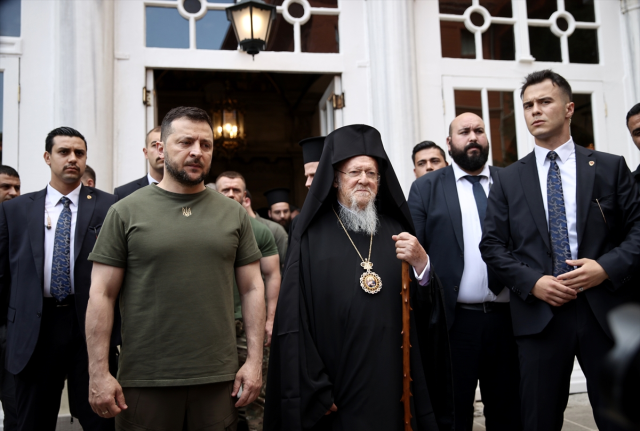 Zelenski, İstanbul turunda! Fener Rum Patrikhanesi'ni ziyaret etti, Bartholomeos ile özel görüşme yaptı