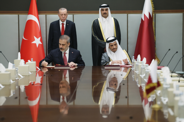 Cumhurbaşkanı Erdoğan ve Katar Emiri Al Thani görüşmesi tamamlandı, ortak bildiri imzalandı