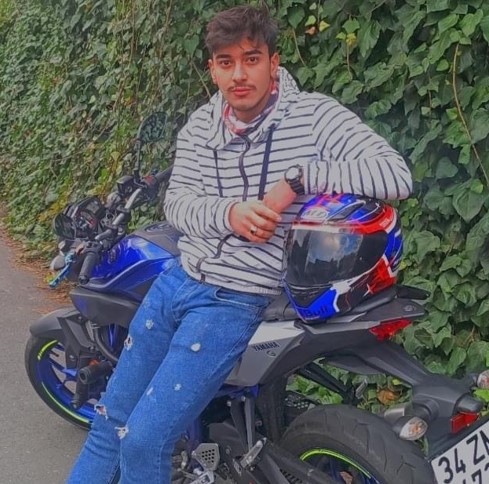 Sarıyer'de motosiklettekilere kalaşnikof ile pusu kurdular: 2 ölü