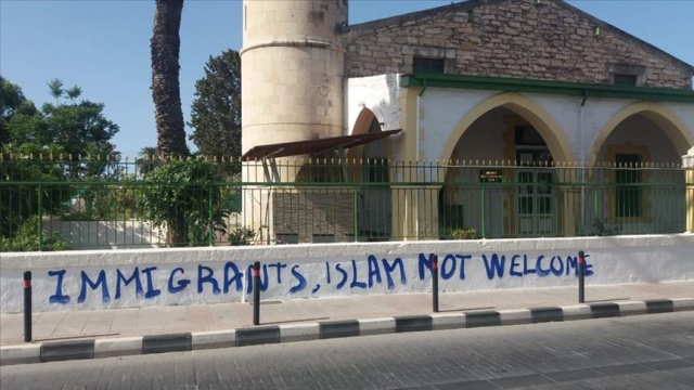 Kıbrıs Rum Kesimi'nde Osmanlı camisine molotofkokteyli ile saldırı düzenlendi