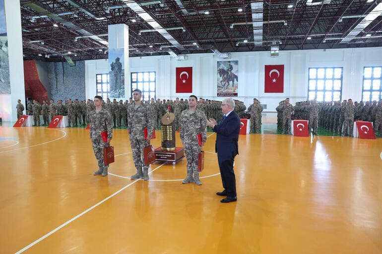 Bakan Güler: Silah arkadaşları, şehitlerimizin intikamını aldı