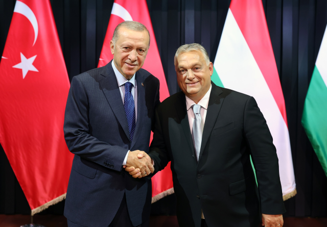 Cumhurbaşkanı Erdoğan, Budapeşte'de Macaristan Başbakanı Orban ile görüştü