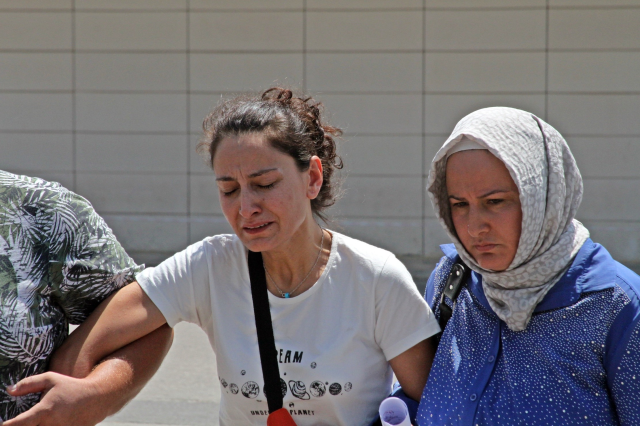 Kilitli kapıları kırıp 20 yerinden bıçakladığı karısını öldüren koca kendini böyle savundu: Uyuşturucu etkisindeydim