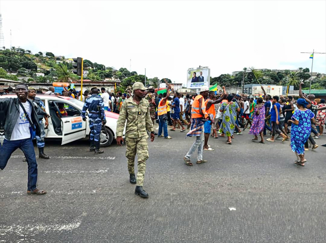 Gabon'daki darbenin perde arkası! Fransızlar, dünyanın en kaliteli manganez yataklarını işletiyorlar