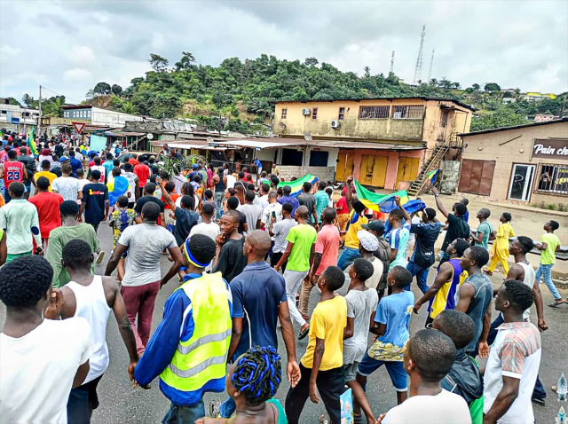 Gabon'daki darbenin perde arkası! Fransızlar, dünyanın en kaliteli manganez yataklarını işletiyorlar