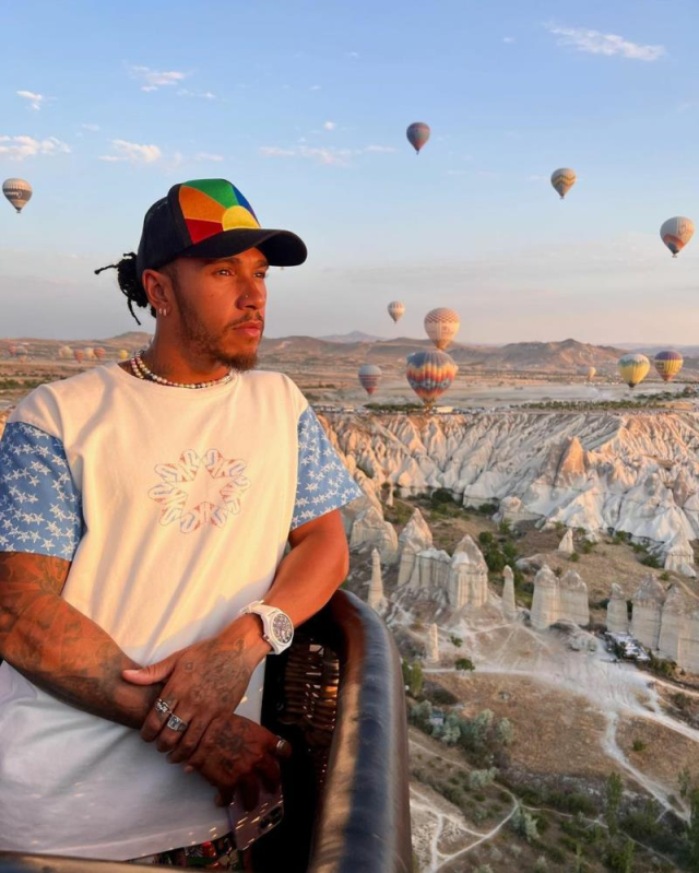 Dünyaca ünlü F1 pilotu Lewis Hamilton, tatil için Kapadokya'yı tercih etti