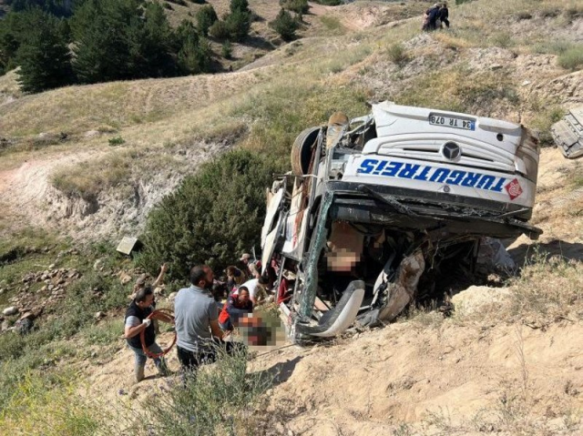 8 kişinin hayatını kaybettiği otobüs kazasından yaralı kurtulan vatandaş: Şoför uyuyordu