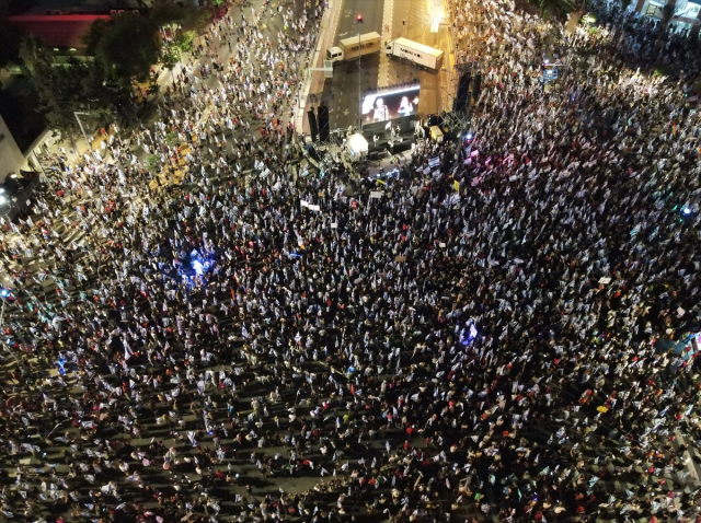 İsrail'de isyan ateşi sönmüyor! Yüz binlerce kişi protestoların 31. haftasında yeniden sokaklara indi