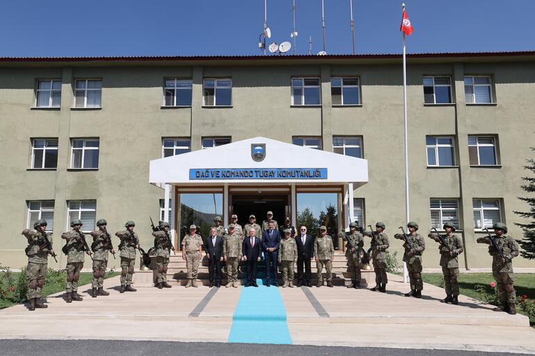 Bakan Güler, Hakkari'de denetlemelerde bulundu